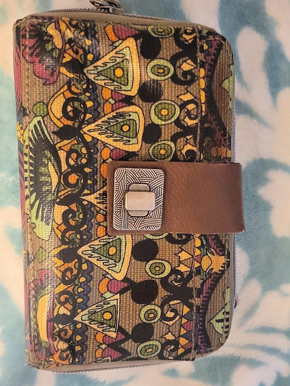 Sakroots Artist Circle Smartphone Zip Wallet Brown & Multicolor